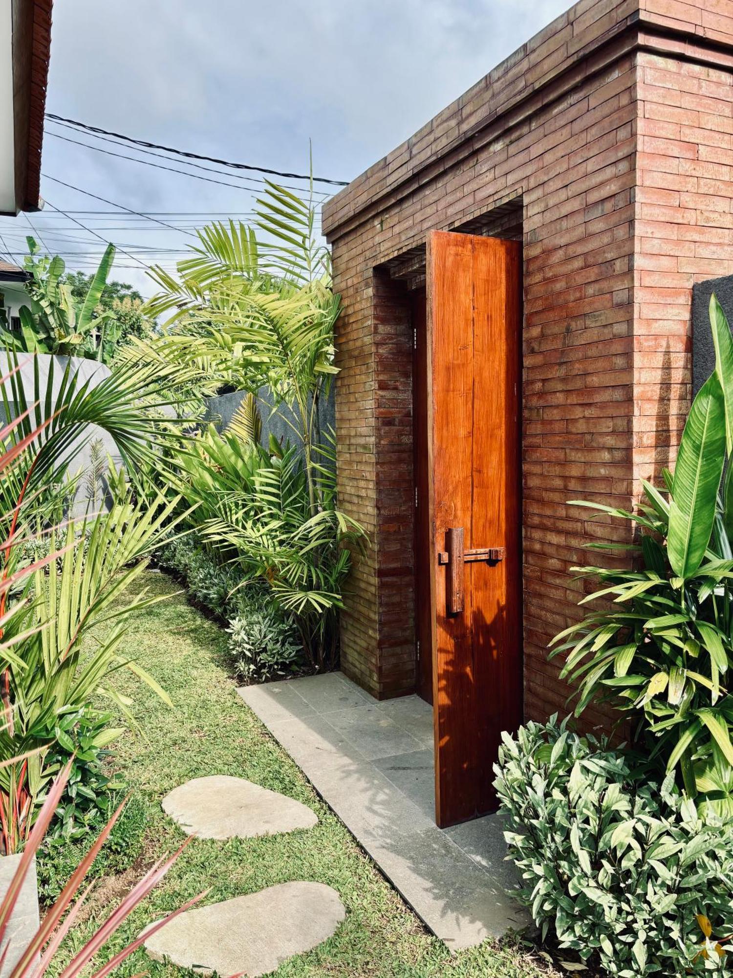 Kampana Homestay Uluwatu Екстериор снимка