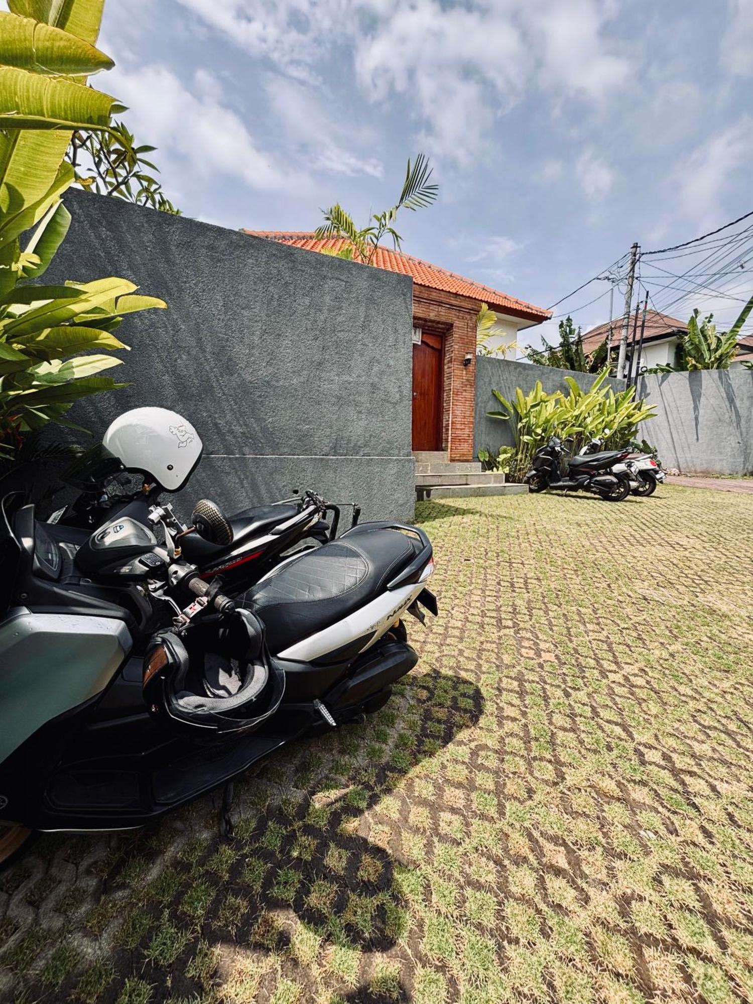 Kampana Homestay Uluwatu Екстериор снимка